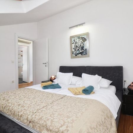 Kseni Accommodation Rovinj Exterior foto