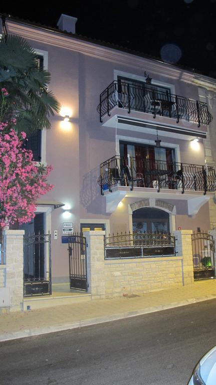 Kseni Accommodation Rovinj Exterior foto