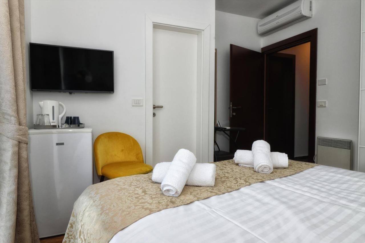 Kseni Accommodation Rovinj Exterior foto
