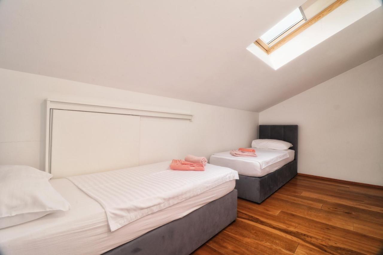 Kseni Accommodation Rovinj Exterior foto