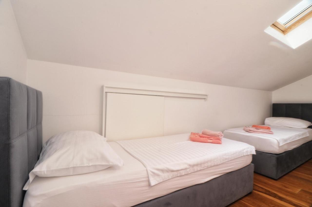 Kseni Accommodation Rovinj Exterior foto