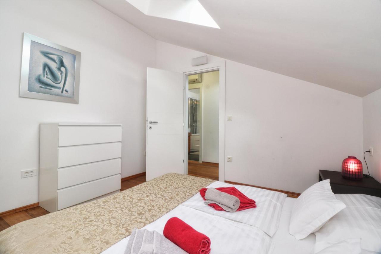 Kseni Accommodation Rovinj Exterior foto