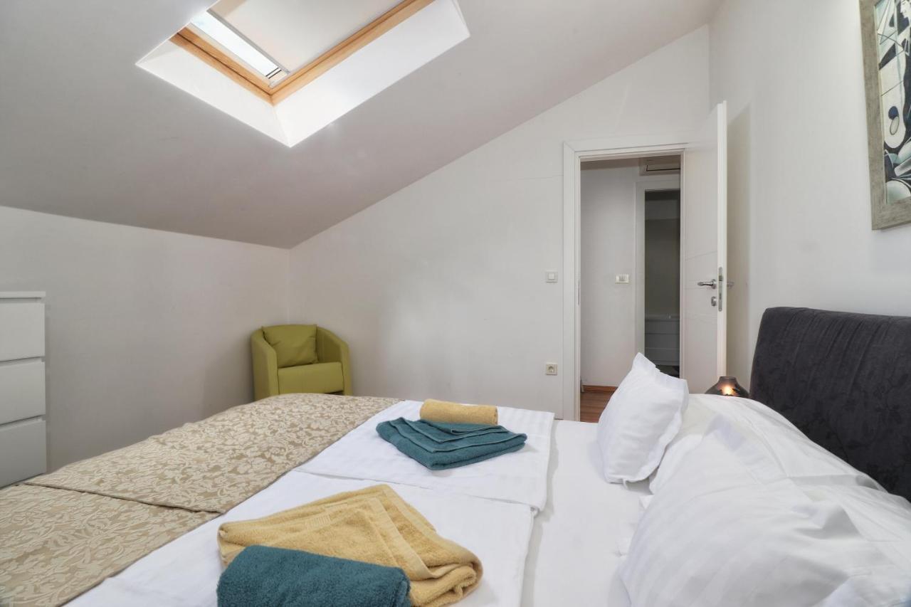 Kseni Accommodation Rovinj Exterior foto